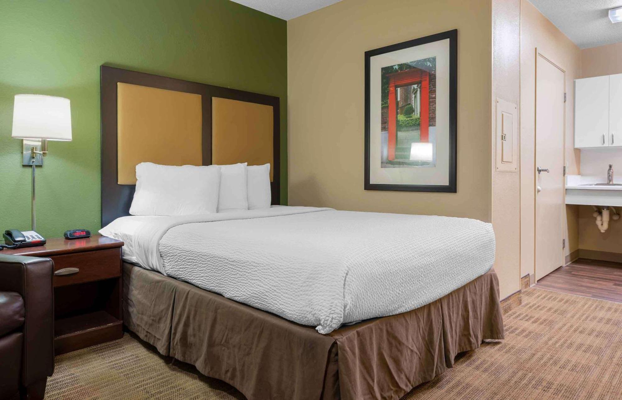 Extended Stay America Select Suites - Tampa - Брандън Екстериор снимка